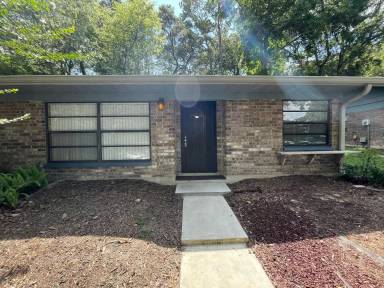 Main picture of 4524 SW 46th Dr