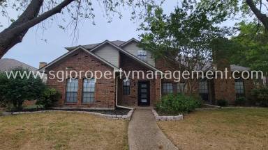 Main picture of 9955 Chimney Hill Ln