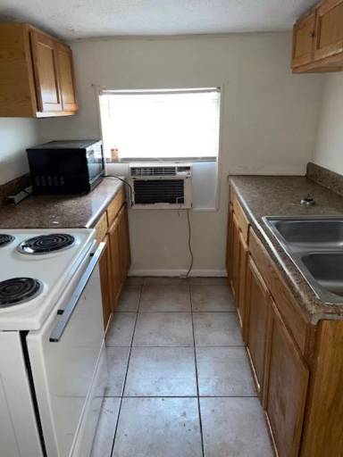 Main picture of 1703 McCarthy Ave