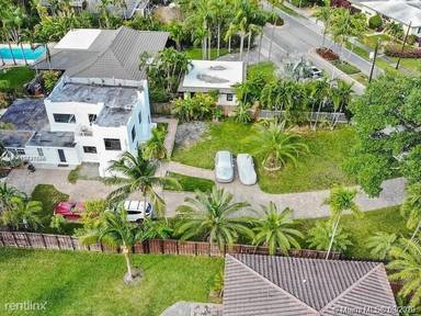 Main picture of 12534 Griffing Blvd