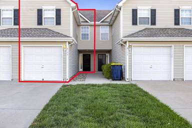 Main picture of 8144 N Elmwood Ave