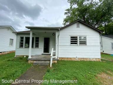 Main picture of 1404 Collegeview Dr