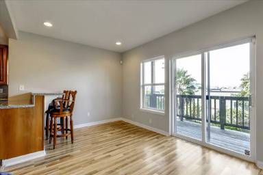 Main picture of 94 Peralta Ave