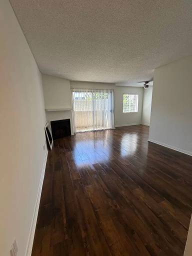 Main picture of 10520 National Blvd