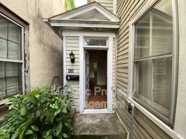 Main picture of 320 Wolfe St
