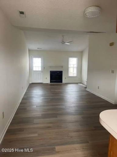 Main picture of 3211 Chris St