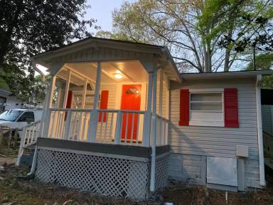 Main picture of 3439 Center St