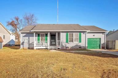 Main picture of 528 Jennings Farm Rd