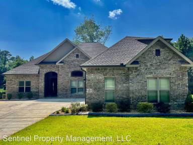 Main picture of 101 Wessex Dr