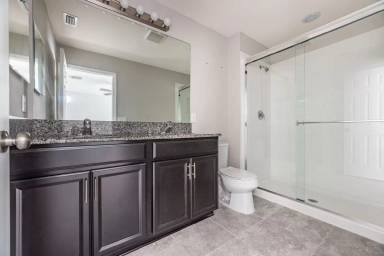 Main picture of 7009 Summer Holly Pl