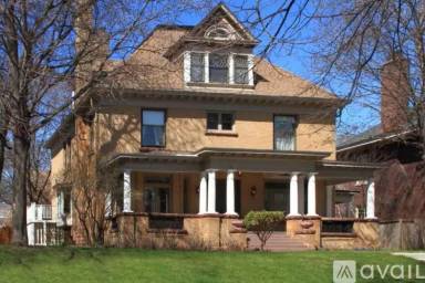 Main picture of 2312 Pillsbury Ave S