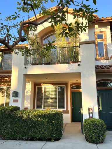 Main picture of 1304 Solvay Aisle