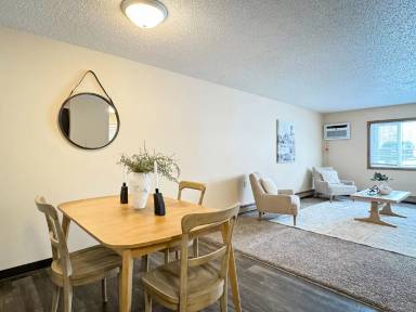 Main picture of West Lake Apartments