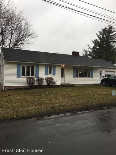 Main picture of 221 Mountainview Ave