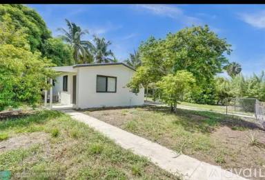 Main picture of 891 NW 33rd Ter