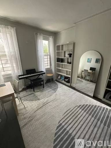 Main picture of 2045 Fitzwater St