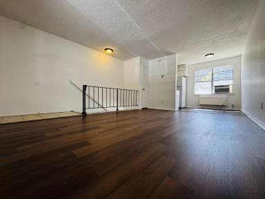 Main picture of 925 Shallowford Rd