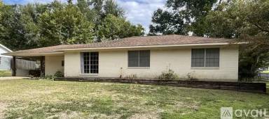 Main picture of 1627 Avenue Q