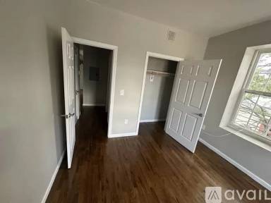 Main picture of 981 18th Ave