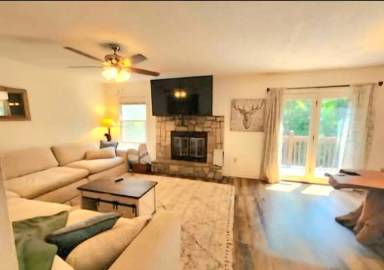 Main picture of 701 Parkway Vista Dr