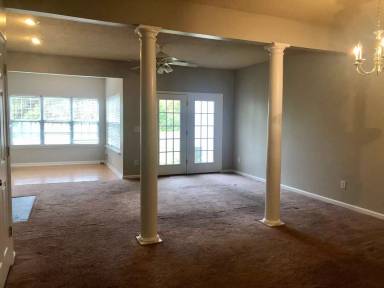 Main picture of 218 Heritage Creek Way