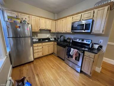 Main picture of 1379 Commonwealth Ave Apartments
