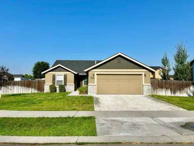 Main picture of 715 N Paddington Way