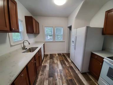 Main picture of 3214 E University Ave
