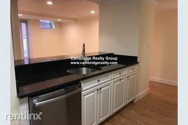 Main picture of 18 Chauncy St