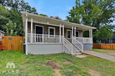 Main picture of 300 Jones St