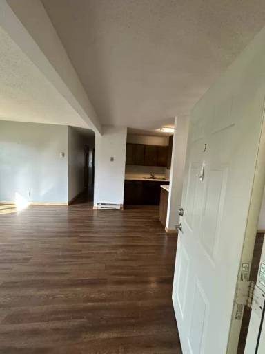 Main picture of 103 Cottonwood Ave N