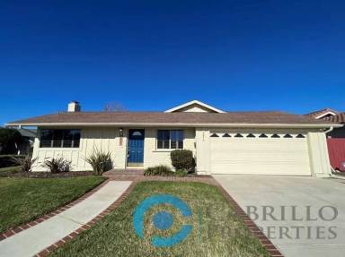 Main picture of 3076 Governor Dr