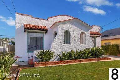 Main picture of 631 W 56th St