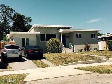 Main picture of 5861 SW 13th St