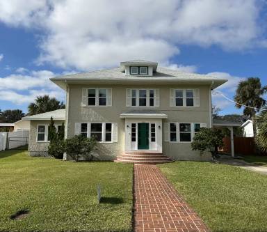 Main picture of 919 N Wild Olive Ave