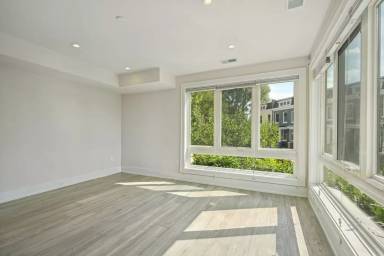 Main picture of 525 Park Rd NW
