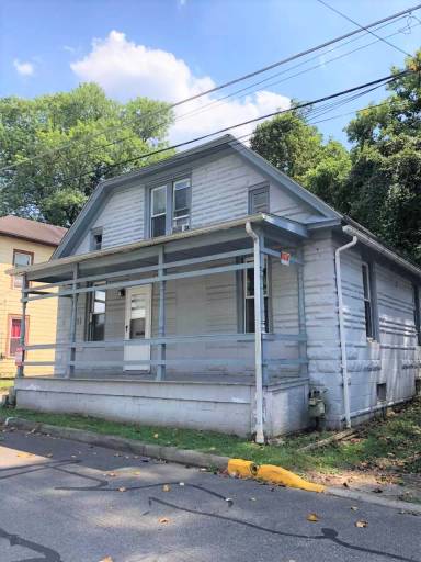 Main picture of 9 Brown Ave