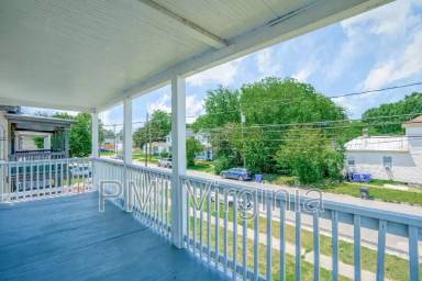 Main picture of 723 Douglas Ave