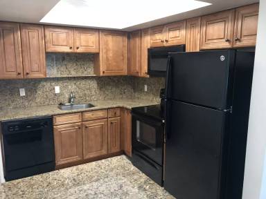 Main picture of 2101 NE 51st St