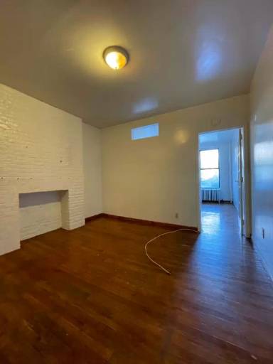 Main picture of 132 Allen St