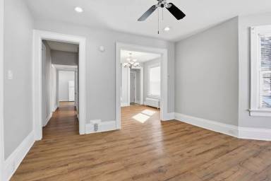 Main picture of 1125 S 7th St