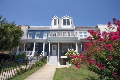 Main picture of 1636 Massachusetts Ave SE