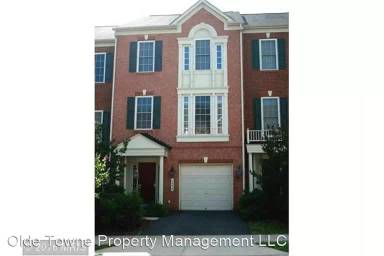 Main picture of 1023 Hotchkiss Pl