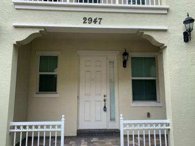 Main picture of 2947 St Thomas Dr