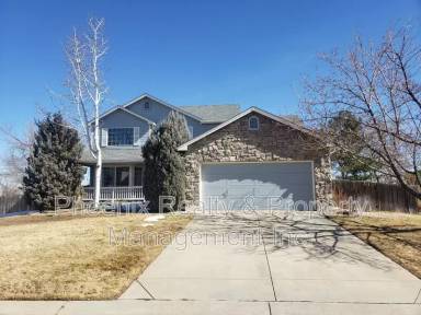Main picture of 295 Maplewood Dr