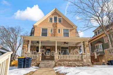 Main picture of 3825 Walnut St