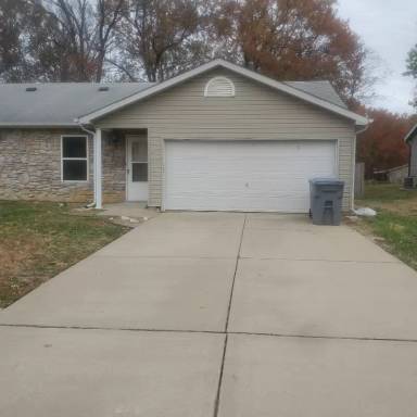 Main picture of 38B Joan Dr