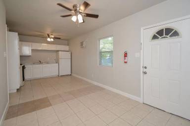 Main picture of 2117 Thonig Rd