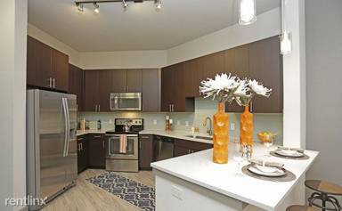 Main picture of 3790 Cedarplaza Ln