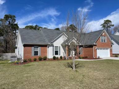 Main picture of 224 Newport Dr